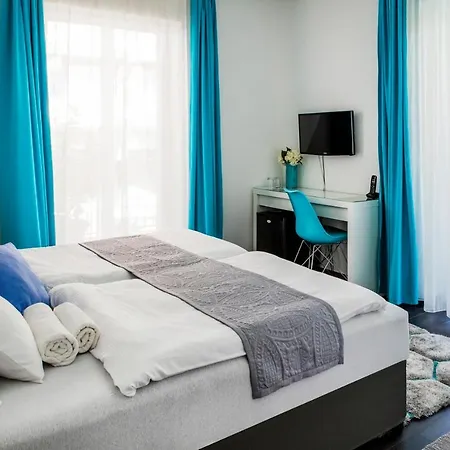 & Otel Csopak