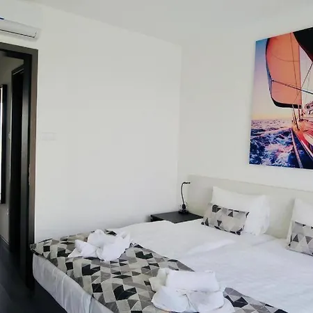 & Otel Csopak
