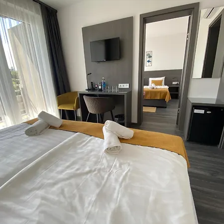 & Otel 4*