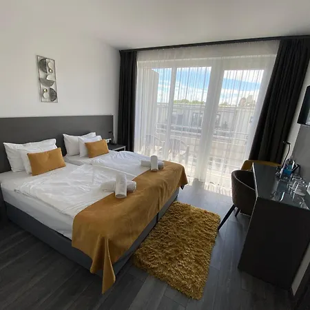 & Otel